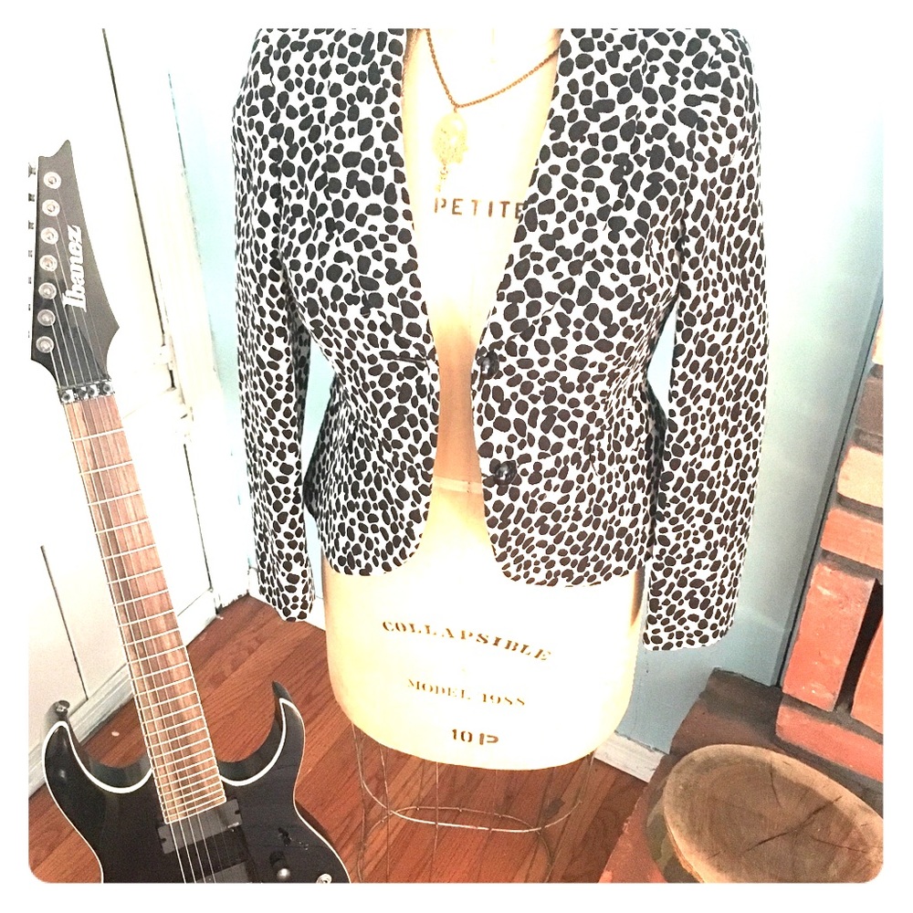 Dalmatian spotted blazer